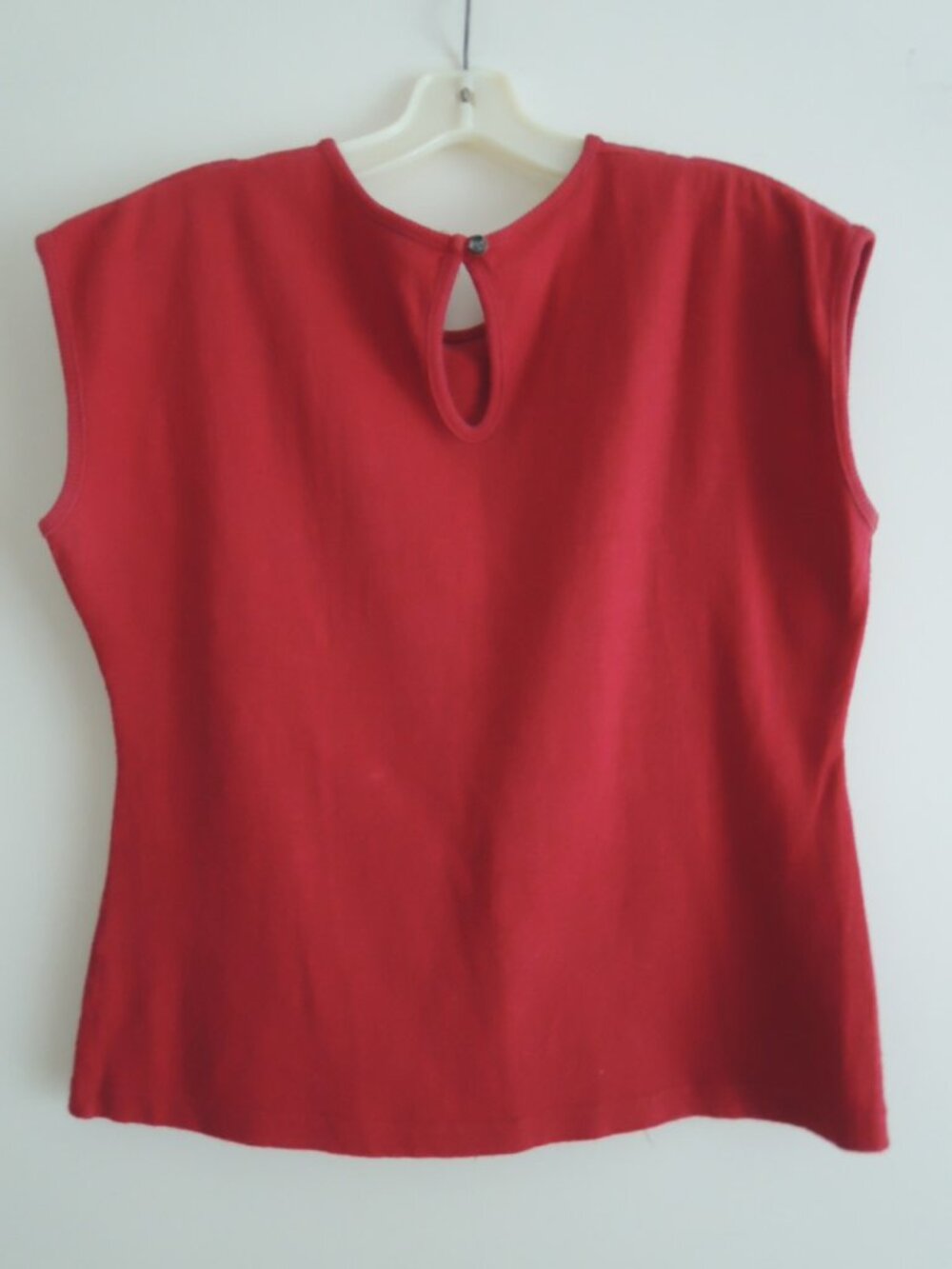 Ladies Top Size M Deep Red S/L Keyhole Back Cotton Blend Blouse Vtg Outback Red